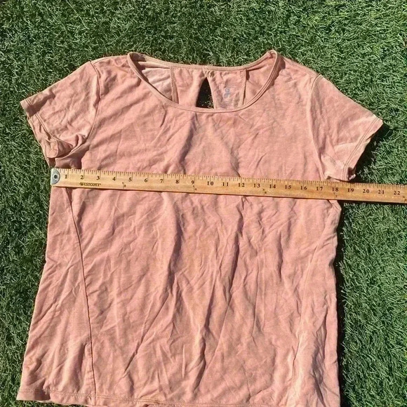 On Running Active T Short Sleeve Tee Shirt Tan Large $70 - Picture 5 of 8